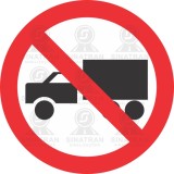    Proibido trânsito de caminhões  